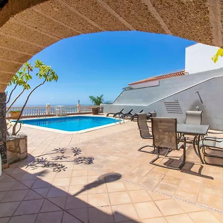 Con Piscina Privata, Vista Mare Vila *